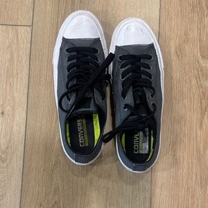 Grey chuck taylor 2 - women’s 6.5